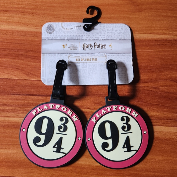 Wizarding World Of Harry Potter Other - Harry Potter Platform 9 3/4 Bag Tags